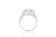 Load image into Gallery viewer, 18K Gold Diamond Ring
