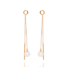 Load image into Gallery viewer, Fresh Water Pearl Earrings
