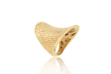 Load image into Gallery viewer, 18K Gold Ring
