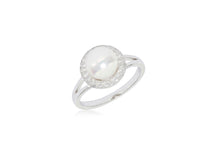 Load image into Gallery viewer, Akoya Pearl Ring
