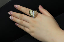 Load image into Gallery viewer, 18K Gold Ring
