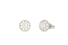 Load image into Gallery viewer, Akoya Pearl Earrings

