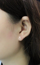 Load image into Gallery viewer, 18K Rose Gold Earring
